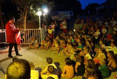 Spectacle de magie - Magicien au camping en Dordogne