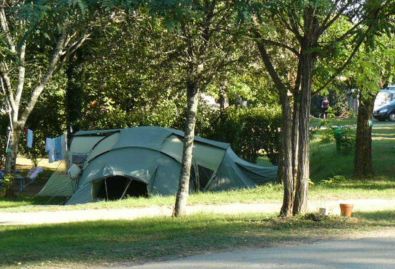 Un emplacement - Camping dans le Périgord Noir